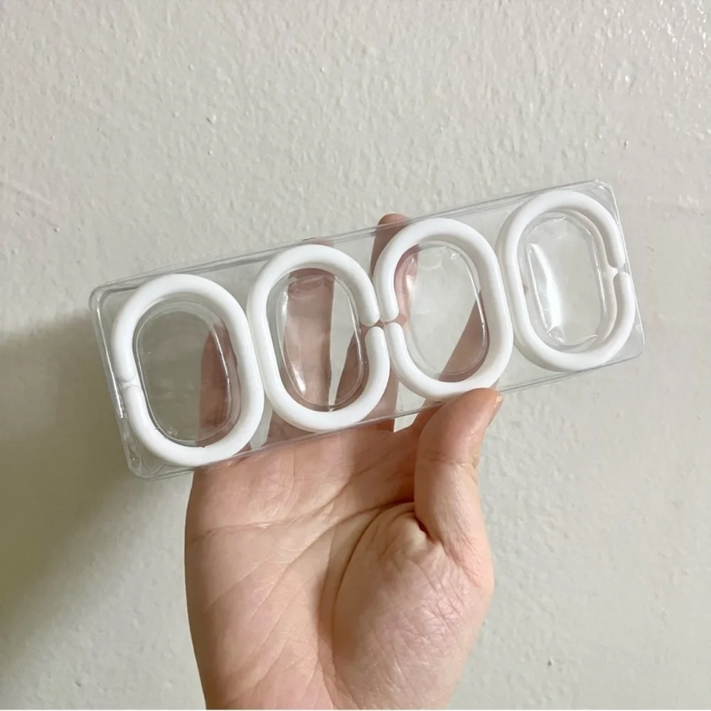 Pack of 8 White Shower Curtain Hooks / Clips